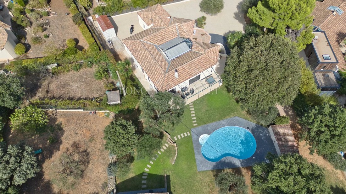 Villa in Nord, Saint-Jean-de-Vedas, France 1 - 17245919