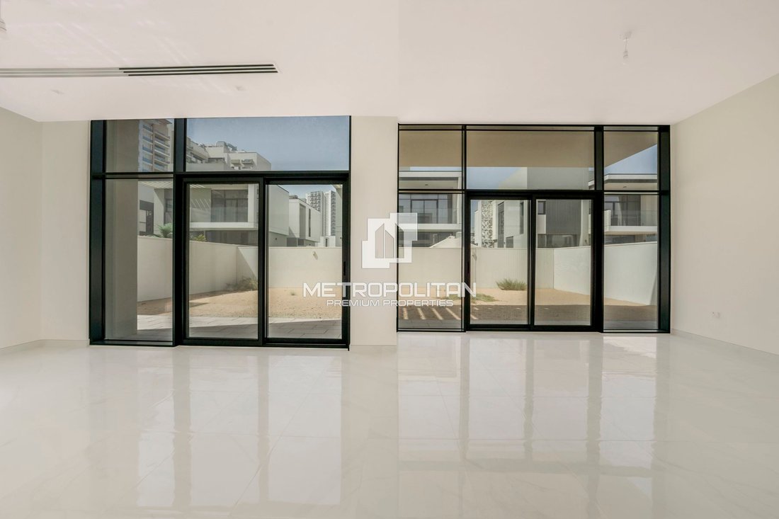 Villa in Al Furjan, Dubai, United Arab Emirates 2 - 15497718