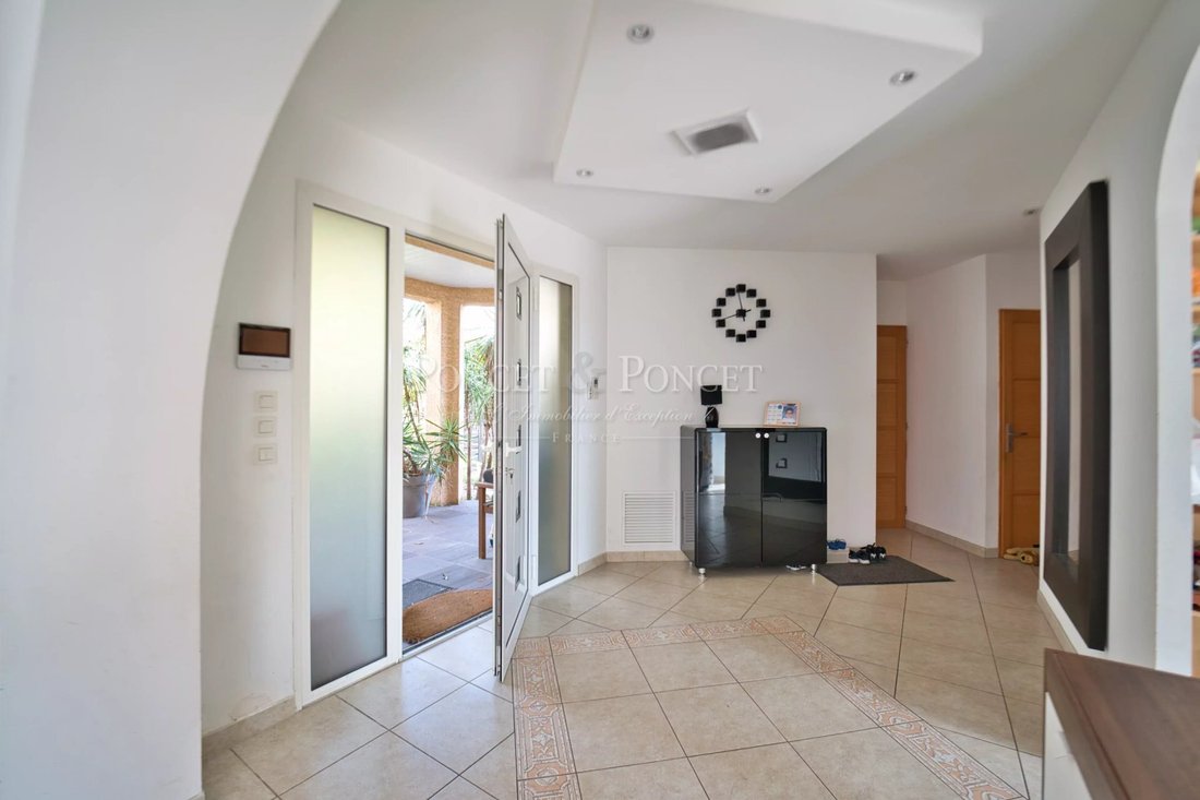 Villa in Juvignac, Occitania, France 4 - 16738473