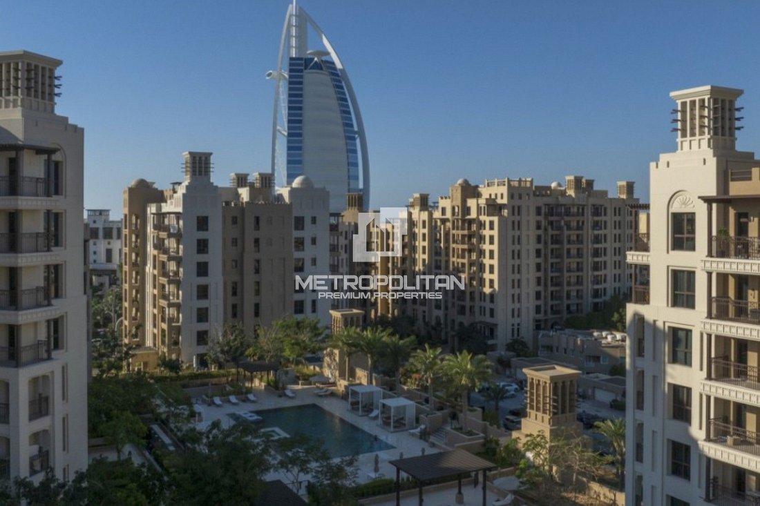 Apartment in Umm Suqeim, Dubai, United Arab Emirates 5 - 15013816