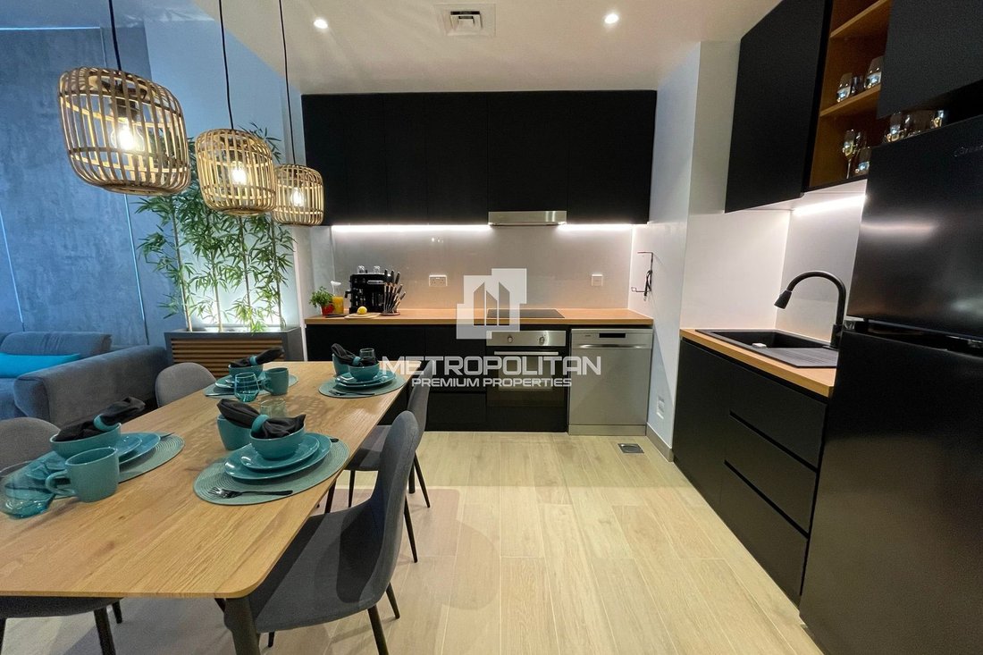 Apartment in Jumeirah, Dubai, United Arab Emirates 2 - 15709223