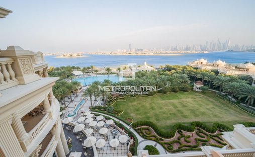 Apartment in Palm Jumeirah, Dubai, United Arab Emirates 1