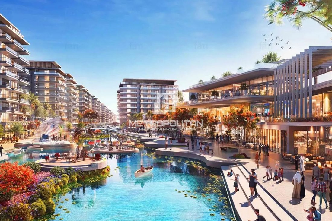 Townhouse in Dubai, United Arab Emirates 1 - 15871191
