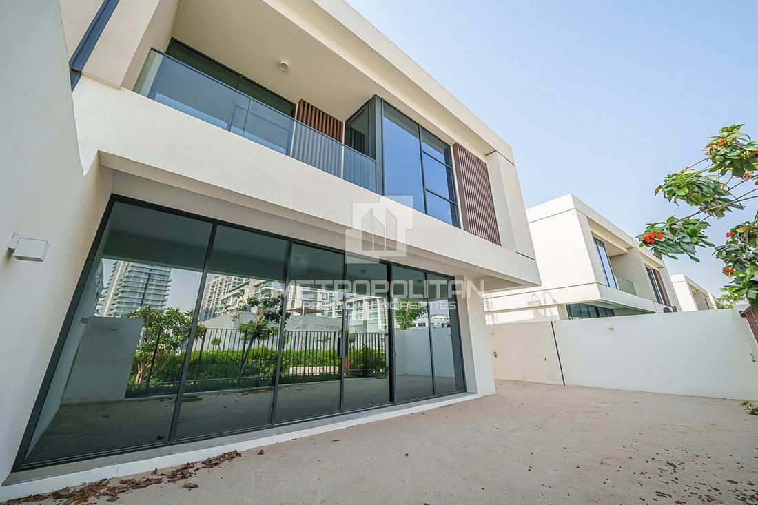 Villa in MBR City / Mohammed Bin Rashid City, Dubai, United Arab Emirates 1 - 15325481