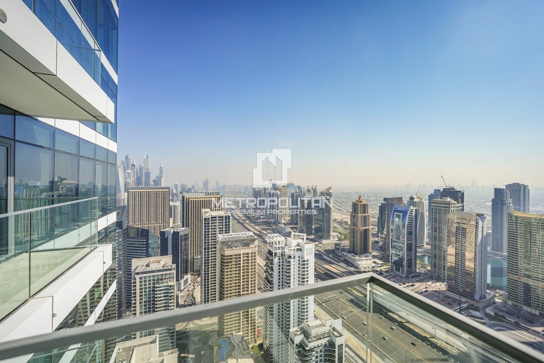 Apartment in Dubai Marina / Marsa Dubai, Dubai, United Arab Emirates 1 - 15618134
