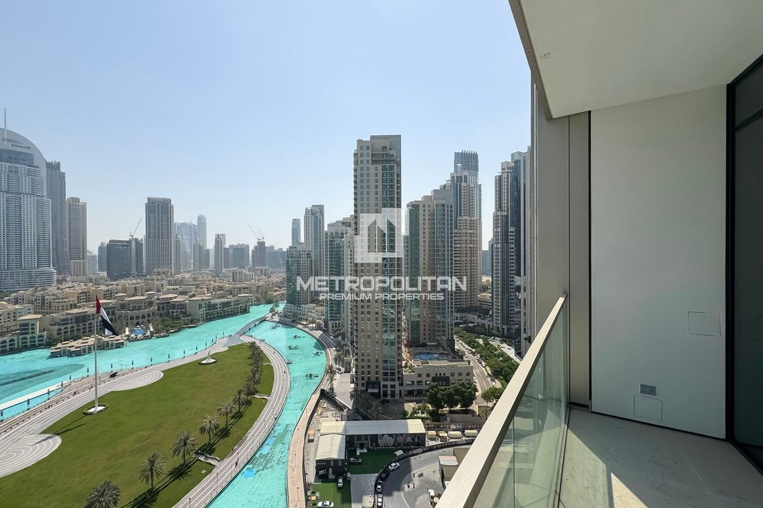 Apartment in Burj Khalifa Lake, Downtown Dubai, Dubai 2 - 15074466
