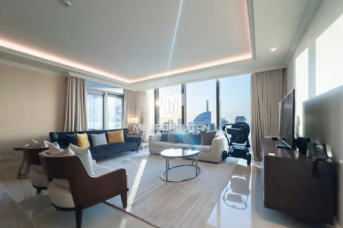 Apartment in Downtown Dubai, Dubai, United Arab Emirates 2 - 15142652