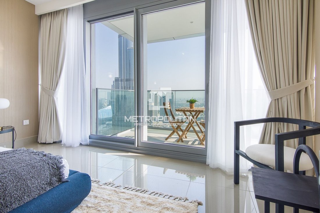 Apartment in Burj Khalifa Lake, Downtown Dubai, Dubai 3 - 15485784