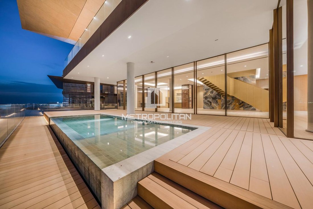 Villa in Jumeirah Bay, Dubai, United Arab Emirates 2 - 15503141