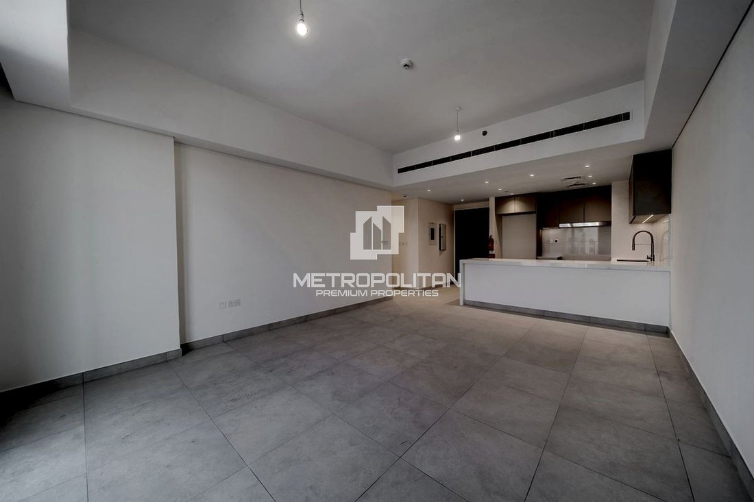 Apartment in Umm Suqeim, Dubai, United Arab Emirates 5 - 15589659