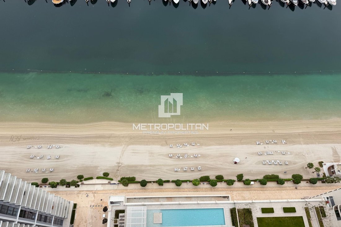 Apartment in Dubai Harbour, Dubai, United Arab Emirates 2 - 17669472