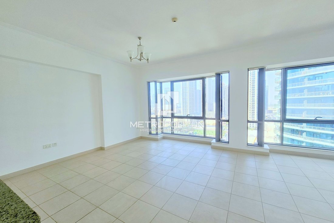 Apartment in Downtown Dubai, Dubai, United Arab Emirates 1 - 15760351