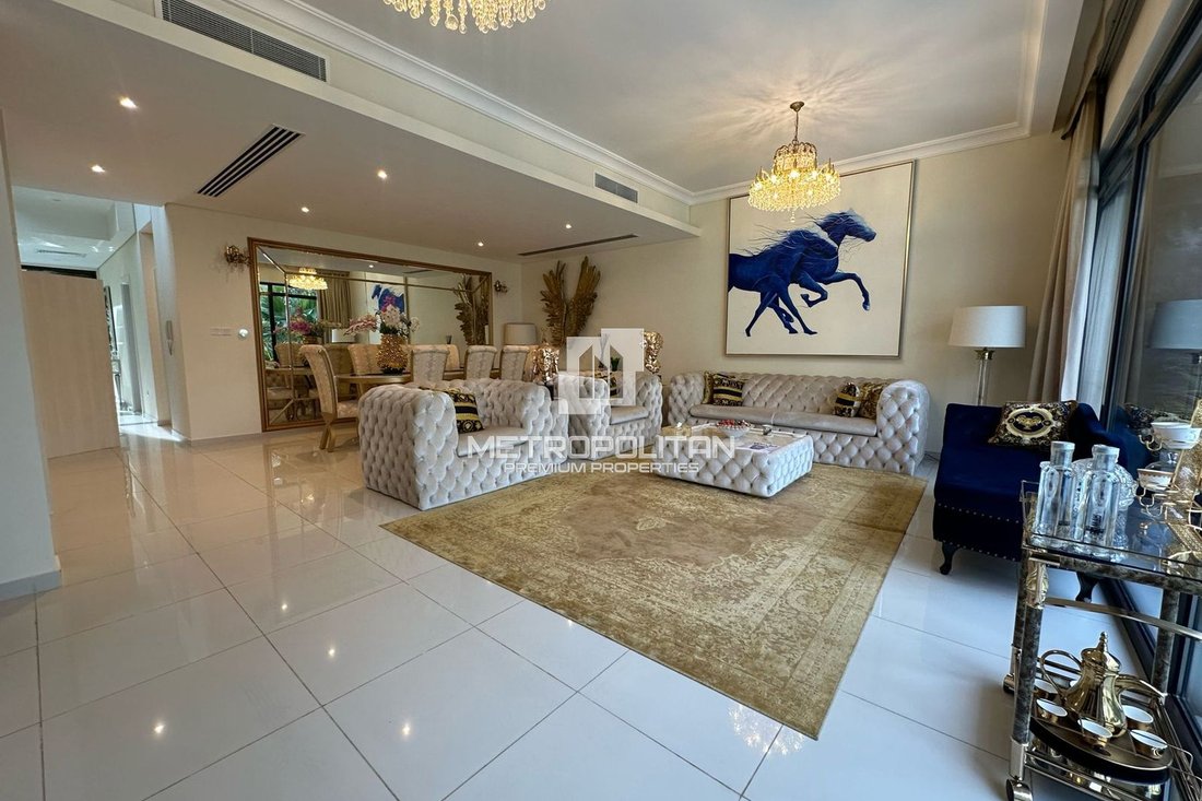 Villa in Damac Hills, Dubai, United Arab Emirates 5 - 15444493