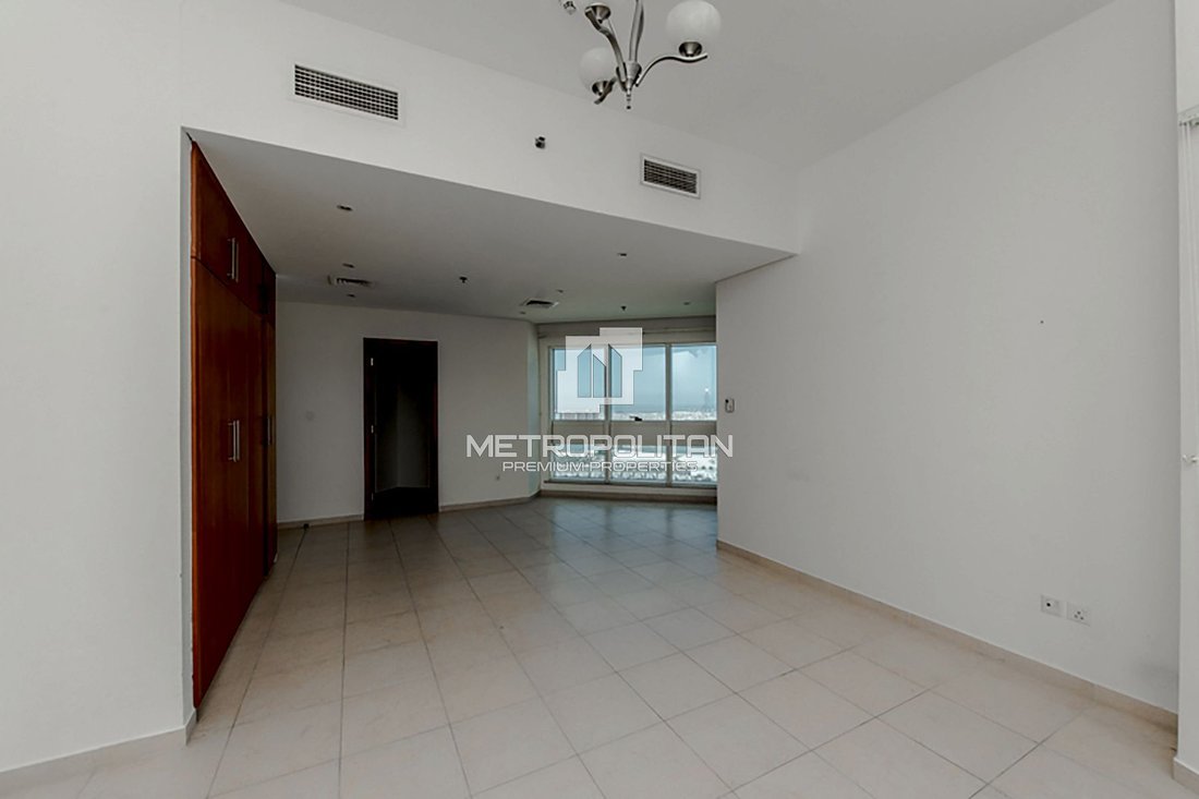Apartment in Al Thanyah First, Al Thanyah, Dubai 5 - 17669488