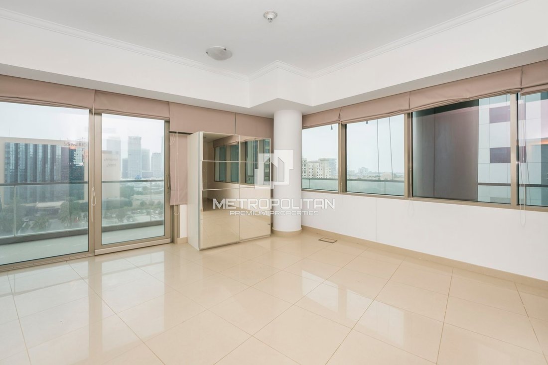 Apartment in Dubai Marina / Marsa Dubai, Dubai, United Arab Emirates 1 - 14783521