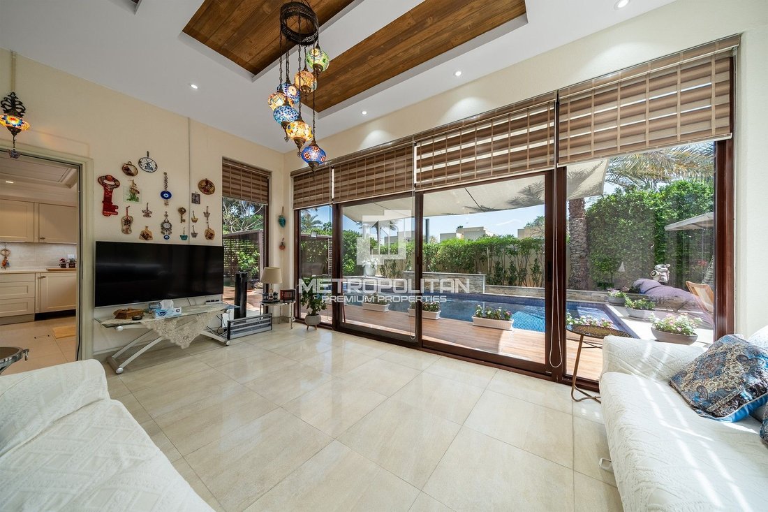 Villa in Al Wasl, Dubai, United Arab Emirates 2 - 17669381