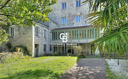 House in Centre, Tonnay-Charente, France 1