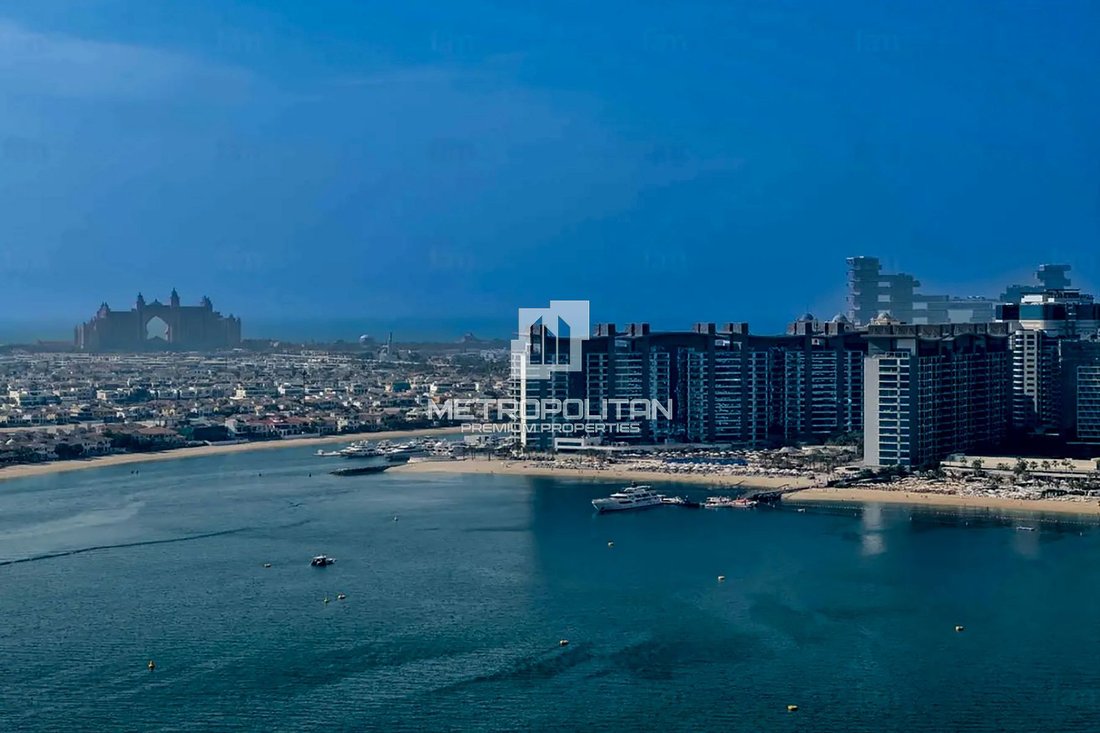 Apartment in Dubai Harbour, Dubai, United Arab Emirates 1 - 15769545