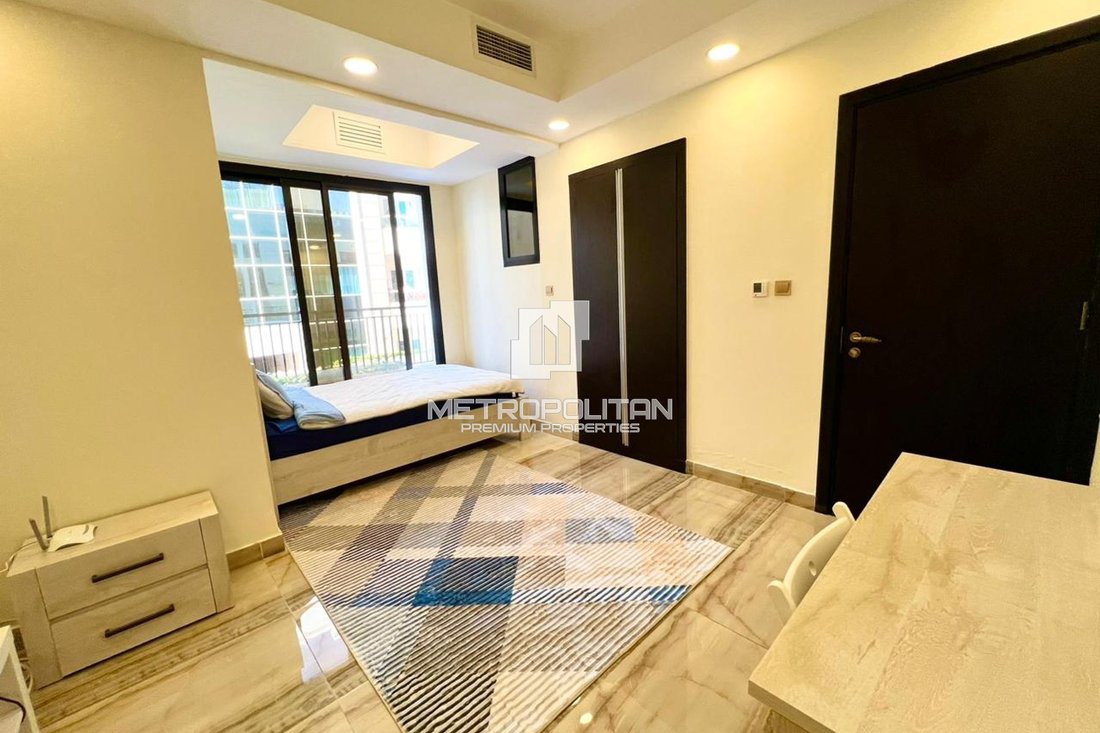 Townhouse in JVC / Jumeirah Village Circle, Dubai, United Arab Emirates 4 - 15930724