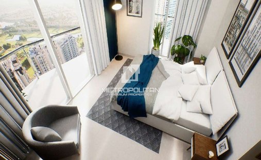 Apartment in JLT / Jumeirah Lakes Towers, Dubai, United Arab Emirates 1