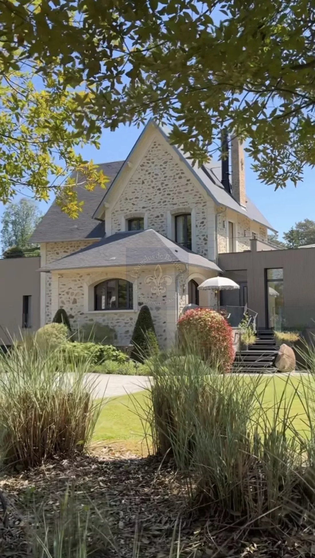 Haus in Fontainebleau, Île-de-France, Frankreich 1 - 16990884