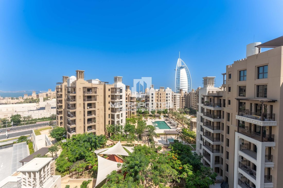 Apartment in Umm Suqeim, Dubai, United Arab Emirates 2 - 15761178