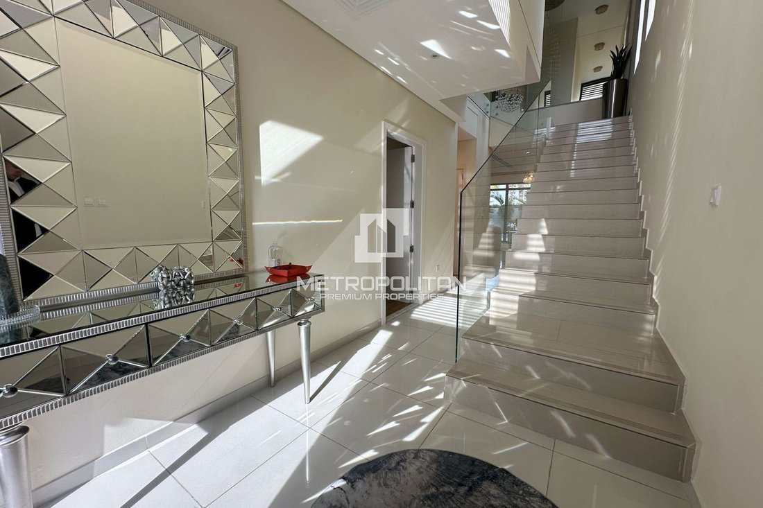 Villa in Damac Hills, Dubai, United Arab Emirates 4 - 15444493