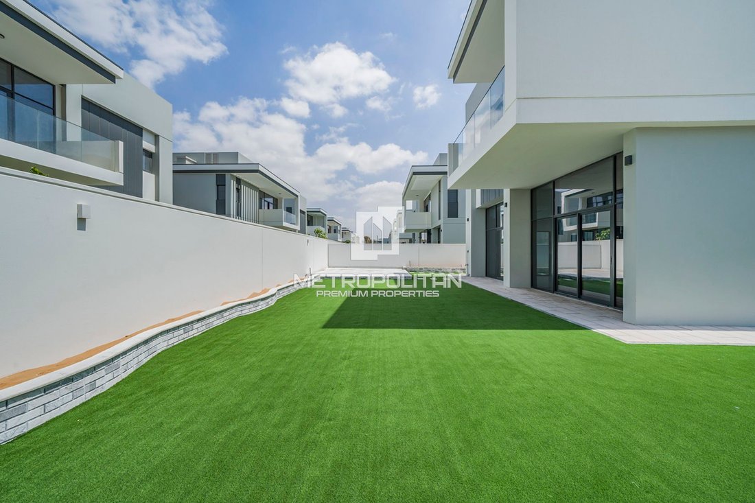 Villa in Jebel Ali Village, Dubai, United Arab Emirates 1 - 15503257