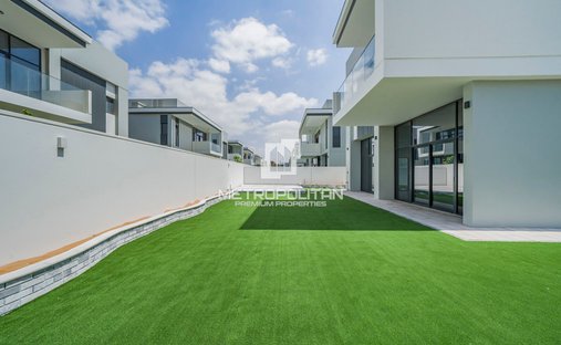 Villa in Jebel Ali Village, Dubai, United Arab Emirates 1