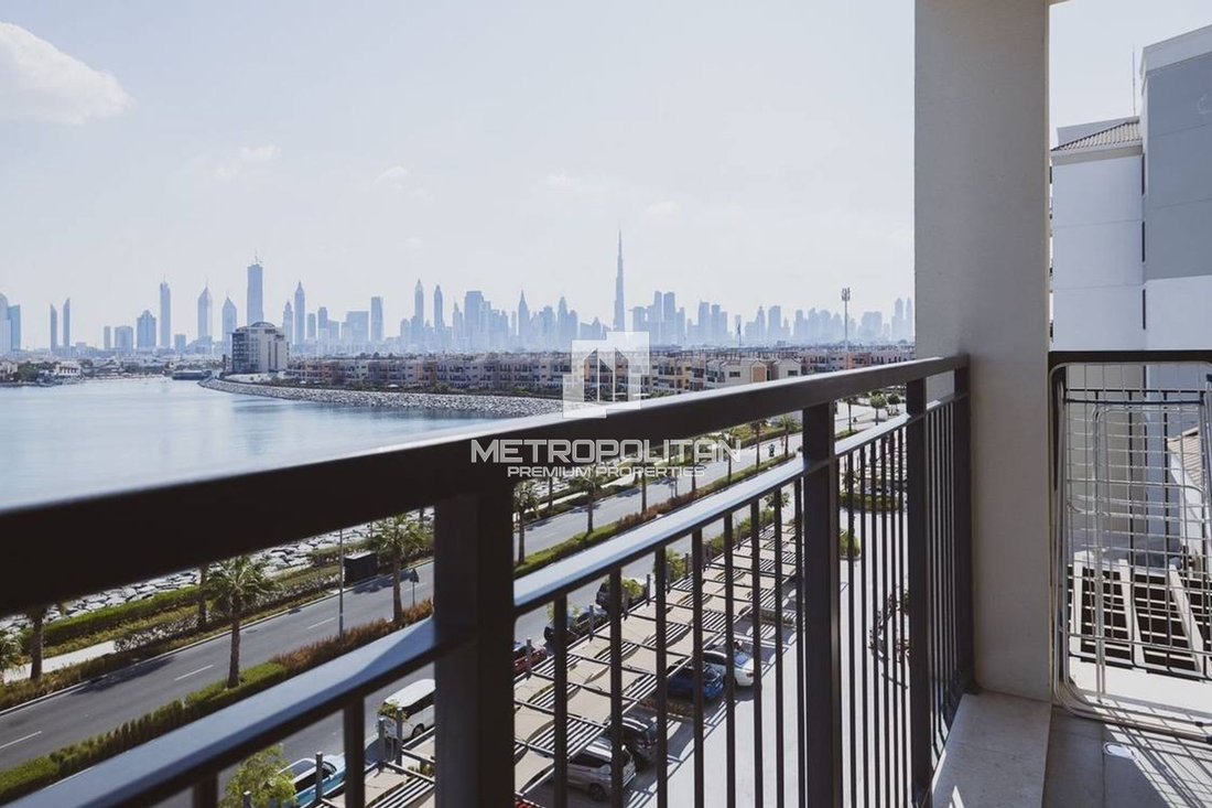 Apartment in Jumeirah, Dubai, United Arab Emirates 1 - 14995828