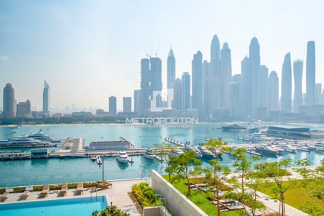 Apartment in Dubai Harbour, Dubai, United Arab Emirates 1 - 16765854