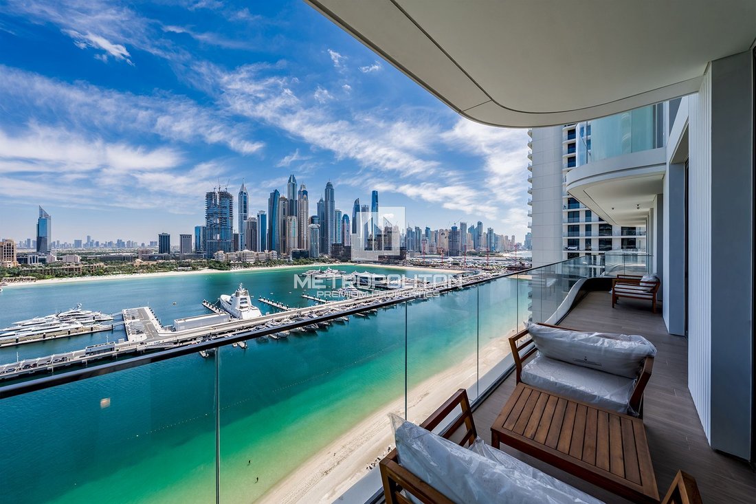 Apartment in Dubai Harbour, Dubai, United Arab Emirates 1 - 15502793