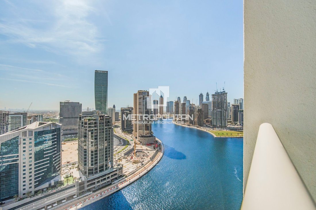 Apartment in Business Bay, Dubai, United Arab Emirates 1 - 14972185