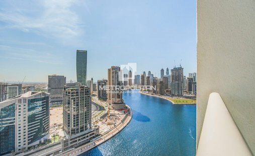Apartment in Business Bay, Dubai, United Arab Emirates 1