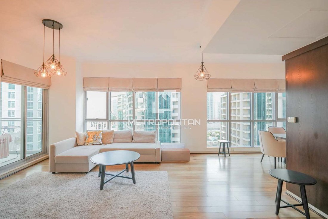 Apartment in Burj Khalifa Lake, Downtown Dubai, Dubai 1 - 15458574