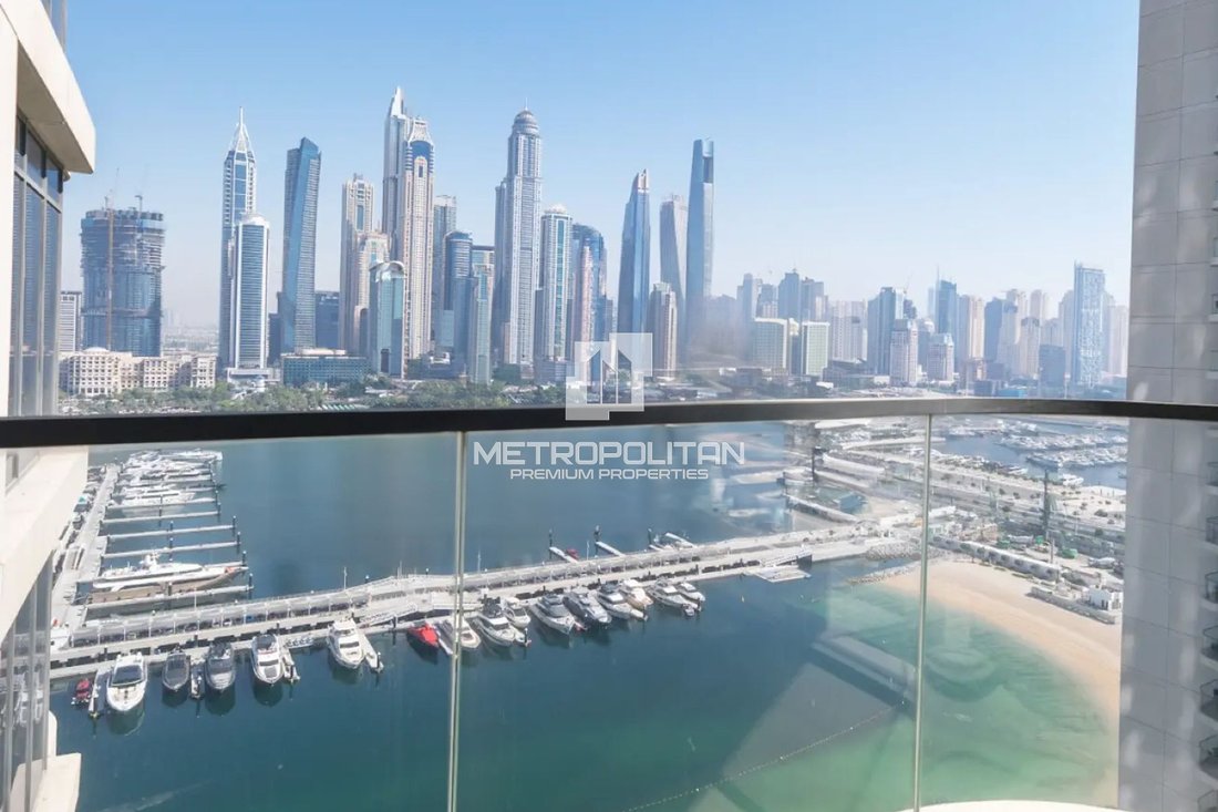 Apartment in Dubai Harbour, Dubai, United Arab Emirates 1 - 15894996