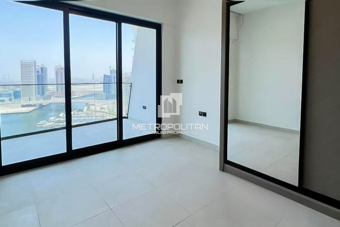 Apartment in Business Bay, Dubai, United Arab Emirates 5 - 15769551