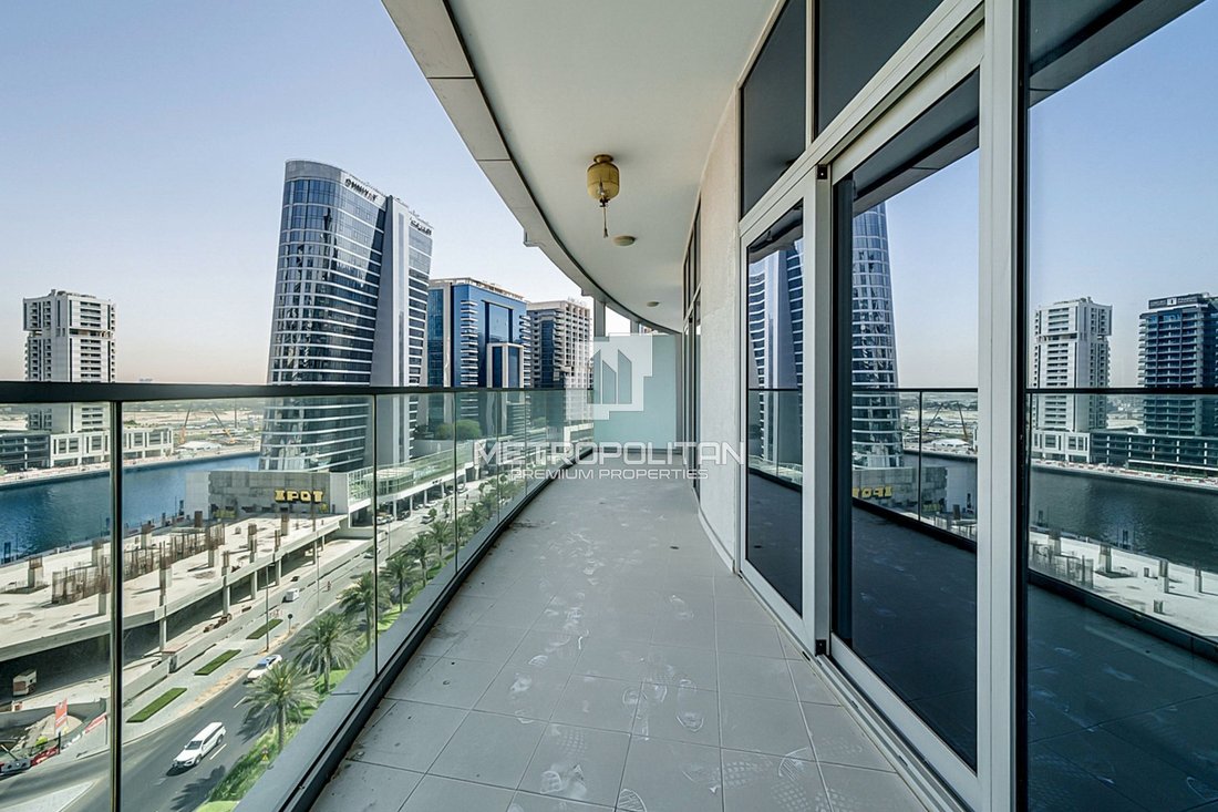 Apartment in Business Bay, Dubai, United Arab Emirates 2 - 15689437