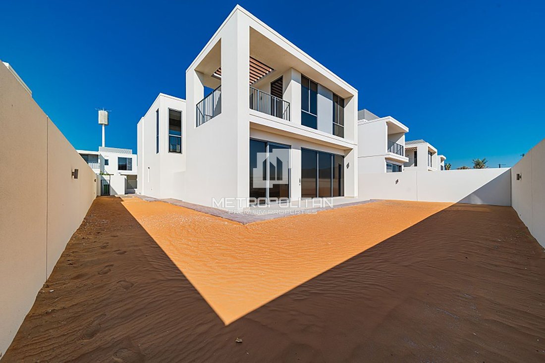 Villa in Dubai Hills Estate, Dubai, United Arab Emirates 2 - 15449145