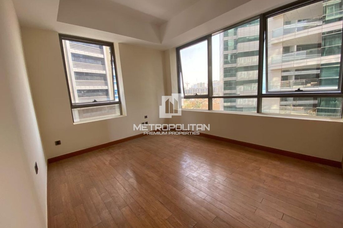 Apartment in Al Barsha 1, Al Barsha, Dubai 3 - 15859466