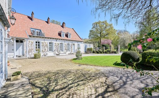 House in Lecelles, Hauts-de-France, France 1