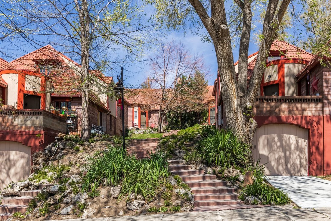 Salt Lake City, Utah, United States 1 - 17669431