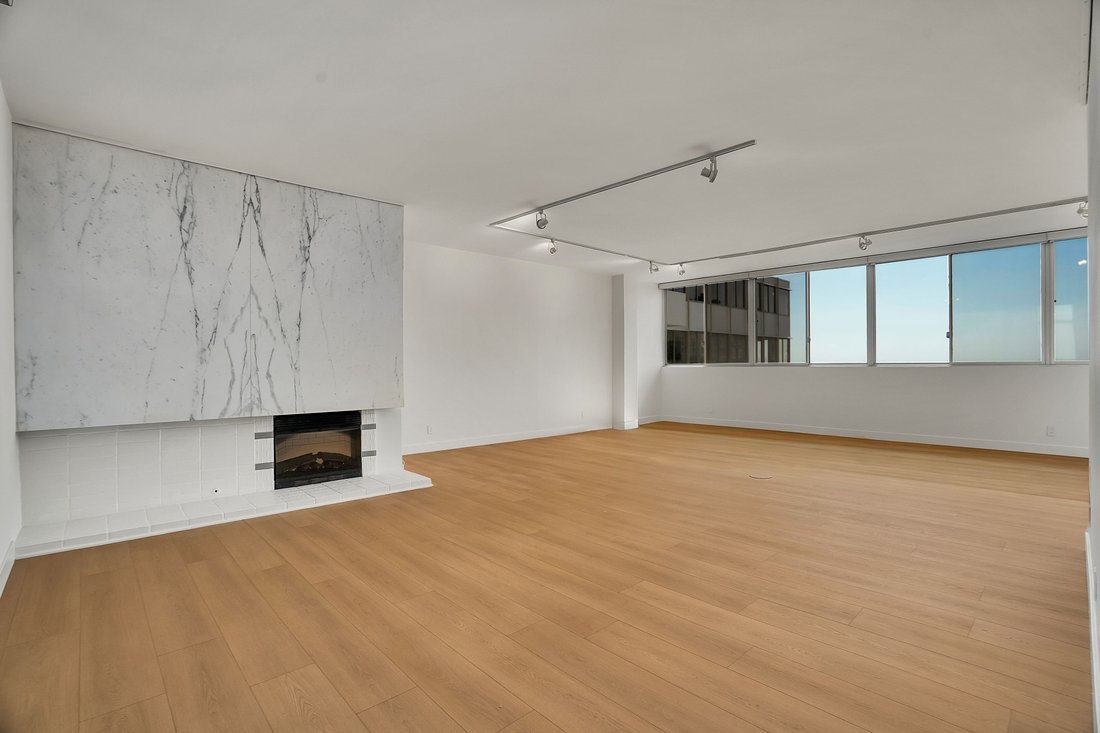 Condo in Los Angeles, California, United States 3 - 17669395