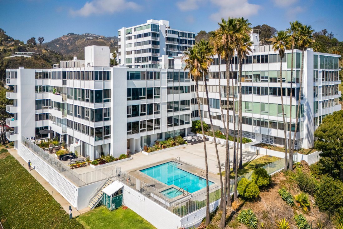 Condo in Los Angeles, California, United States 2 - 17669395
