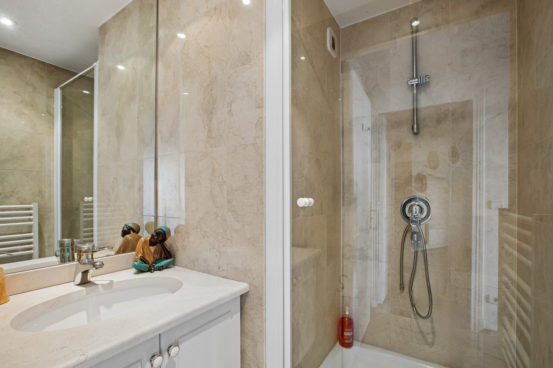Apartment in Vaugirard-Parc des Expositions, Paris 15e Arrondissement, Paris 4 - 17669436