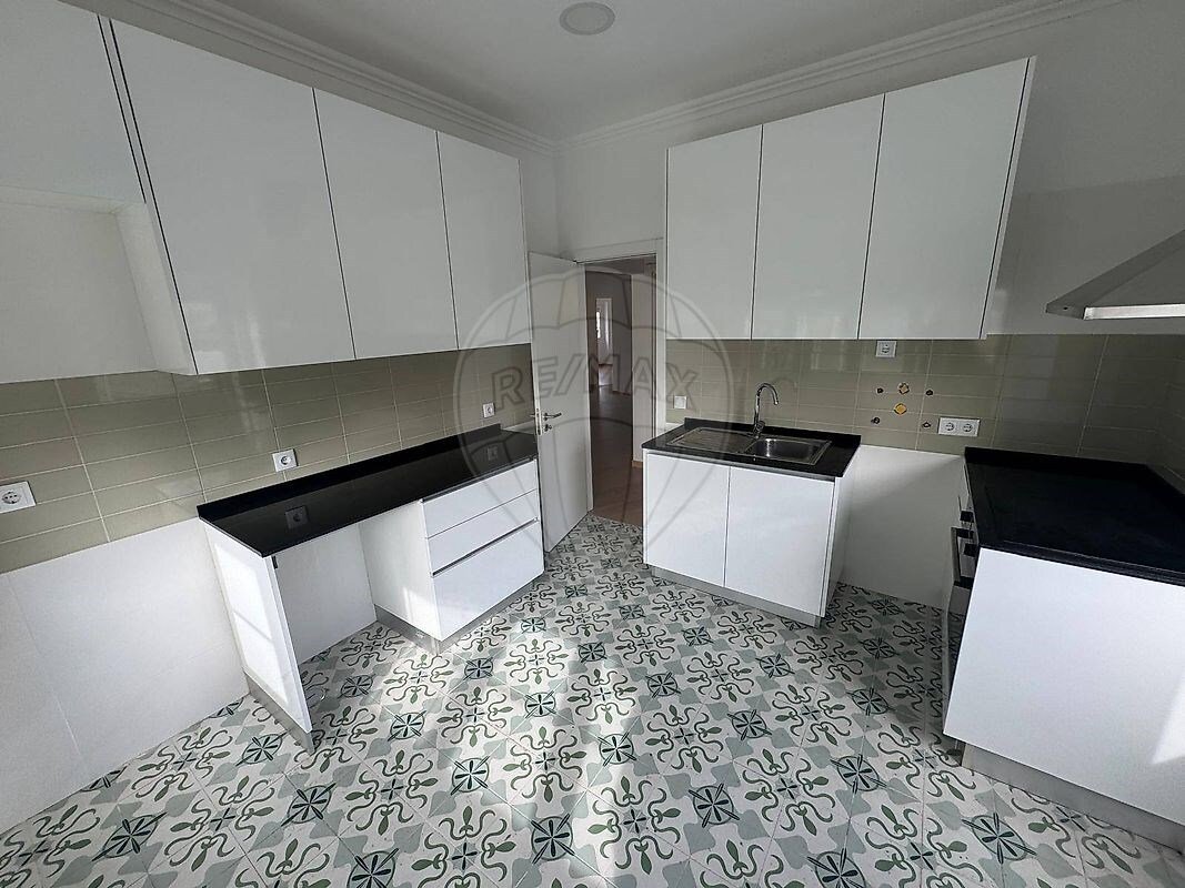 Apartment in Olivais, Lisbon, Portugal 2 - 16784033