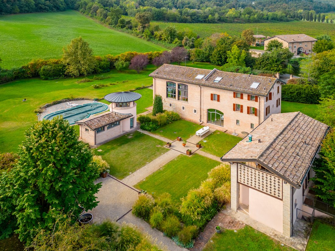 Villa in Quattro Castella, Emilia-Romagna, Italy 3 - 17669622