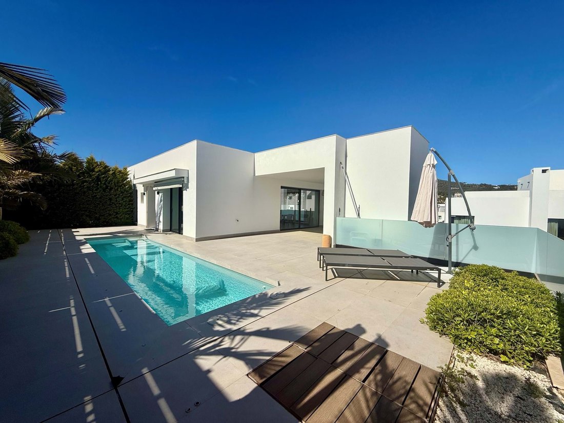 Townhouse in Santa Eularia des Riu, Balearic Islands, Spain 1 - 17669636