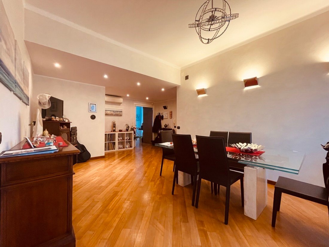 Apartment in City Center, Genoa, Liguria 5 - 17670908