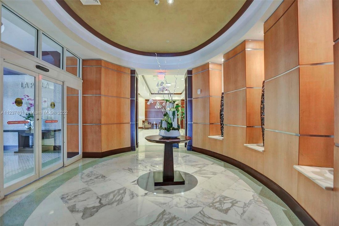 Condo in Sunny Isles Beach, Florida, United States 3 - 17670272